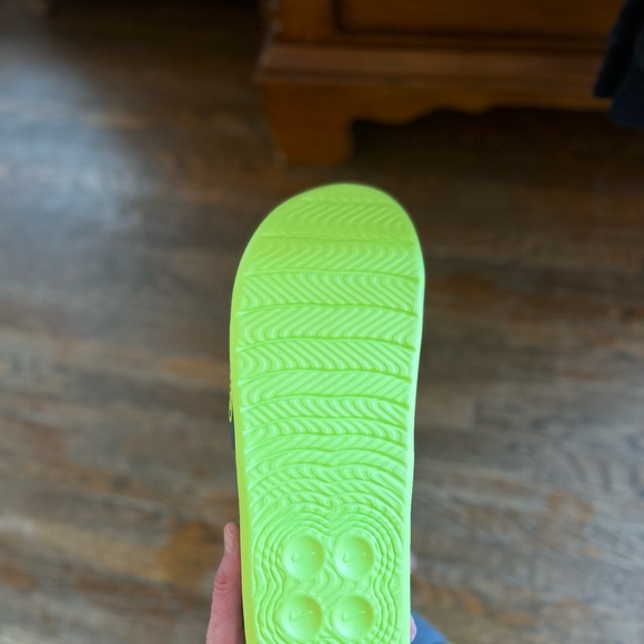 Nike dunk volt splash!BRAND NEW!! Size 11  combo w/ Nike volt slides sz 12! Rare - Picture 11 of 15